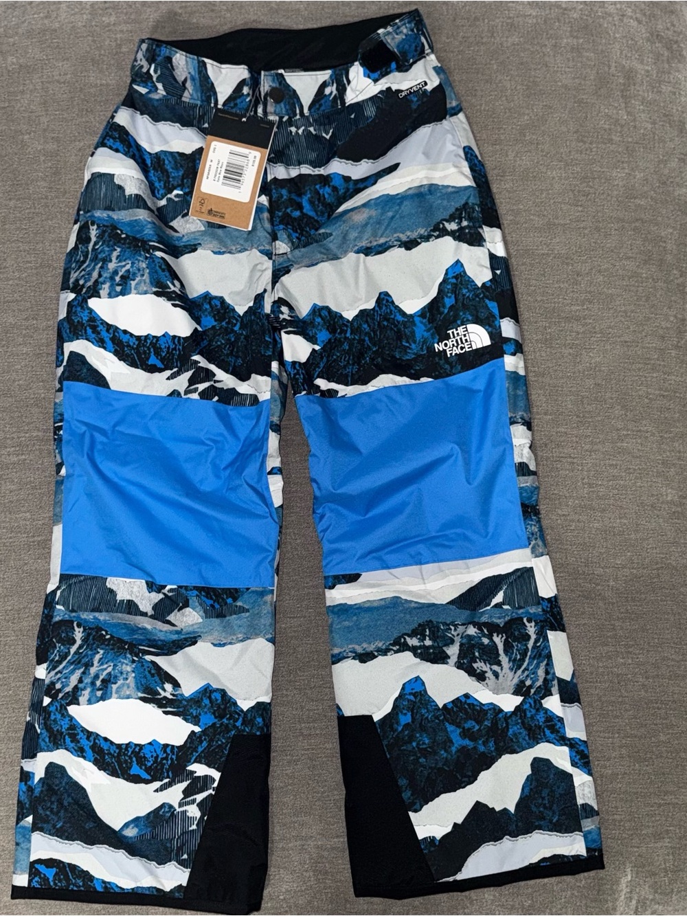 The North Face Kids Freedom Pants. adjustable waist snow pants size 10 (M) NWT